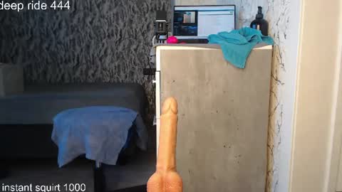 regina online show from July 8, 7:43 am