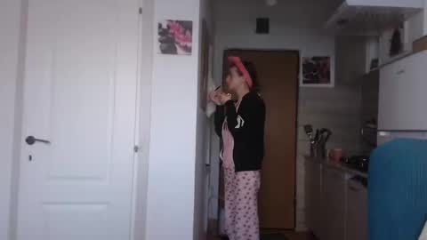 simyhvn online show from March 10, 5:11 am