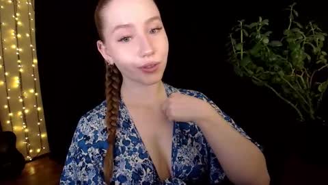 Sindi online show from October 17, 1:47 pm