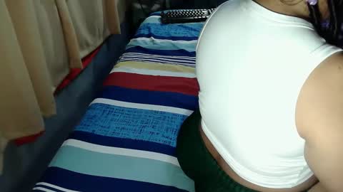 sinfullwife6969 online show from October 27, 2:01 pm