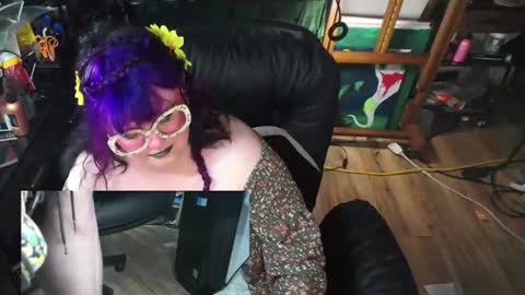 Sinstress hemlock online show from July 24, 1:47 am