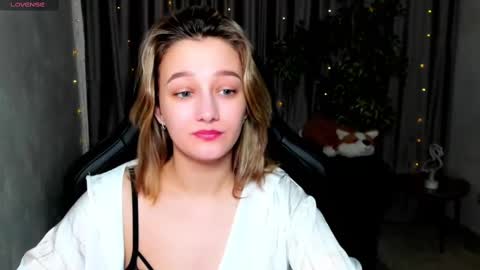 Snapshot of sinty_noria chatting on February 25, 1:20 am Sinty Noria online show from February 25, 1:20 am