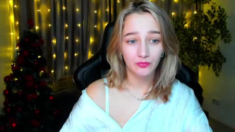 Snapshot of sinty_noria chatting on December 30, 8:10 am Sinty Noria online show from December 30, 8:10 am
