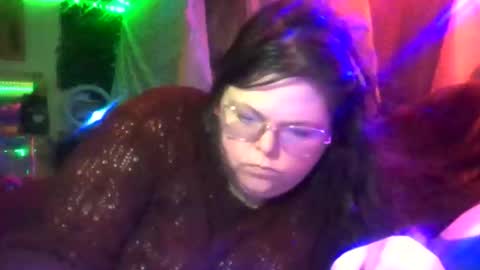 Siofra online show from February 10, 2:36 am