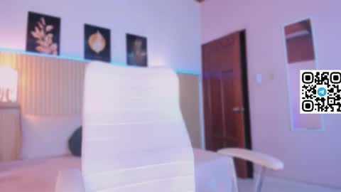 Snapshot of sirenita_xoxo chatting on October 11, 12:41 pm Sirenita online show from October 11, 12:41 pm