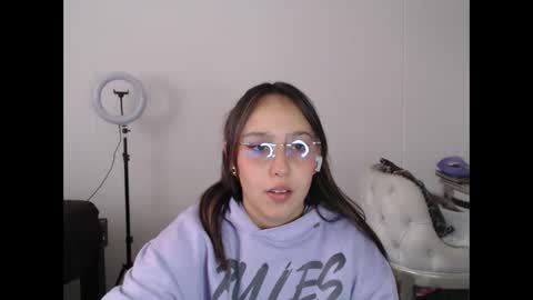 Snapshot of skarlet_adams chatting on March 9, 3:16 pm Alice online show from March 9, 3:16 pm