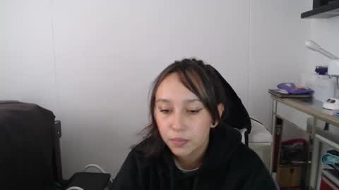 Snapshot of skarlet_adams chatting on March 6, 2:51 pm Alice online show from March 6, 2:51 pm