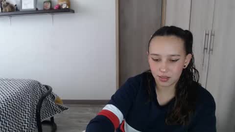 Snapshot of skarlet_adams chatting on December 11, 6:42 pm Alice online show from December 11, 6:42 pm