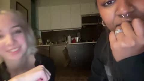 skibunni69xo online show from December 22, 11:41 pm