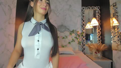   online show from February 8, 10:07 am