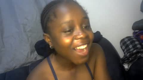 Munah online show from June 29, 1:33 pm