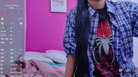 Snapshot of skinnyneighbour_ chatting on September 30, 3:01 am Karla online show from September 30, 3:01 am