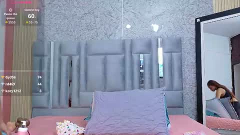SAMANTHA  online show from June 14, 7:14 pm