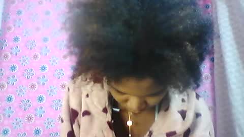 skinygirl2 online show from July 4, 5:47 am