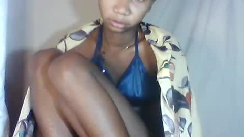 skinygirl2 online show from June 14, 3:52 am
