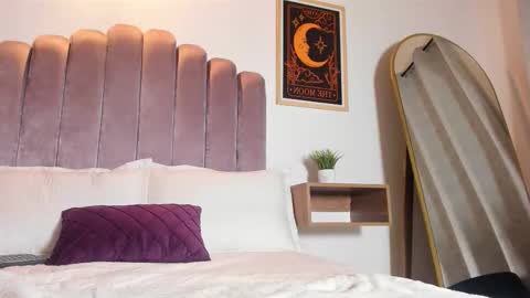 Sky Caroline online show from October 21, 10:47 pm