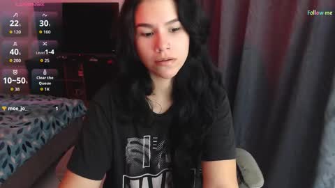 Snapshot of sky_lover_ chatting on September 29, 10:09 am Sky online show from September 29, 10:09 am