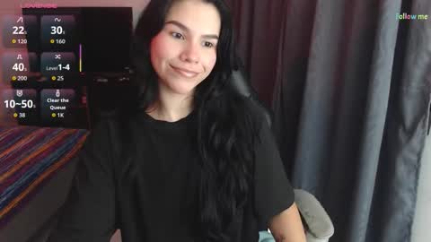 Snapshot of sky_lover_ chatting on October 15, 9:34 am Sky online show from October 15, 9:34 am
