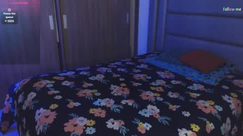 Snapshot of sky_lover_ chatting on December 17, 3:28 pm Sky online show from December 17, 3:28 pm