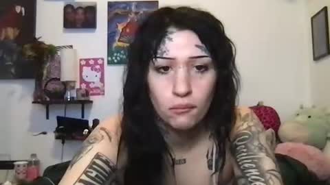 Snapshot of skybabytv chatting on October 17, 12:14 am skybabytv online show from October 17, 12:14 am