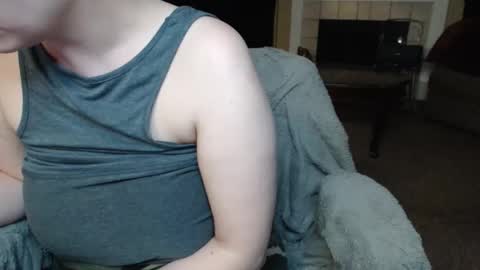 SKYLE   online show from April 4, 3:27 am