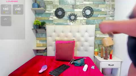 skyler_naomi online show from July 27, 2:14 pm