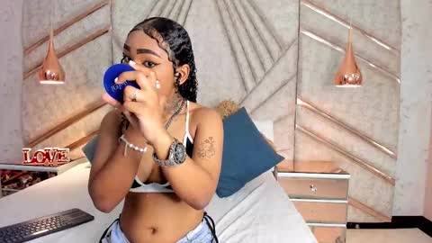 skylerbloom online show from October 15, 3:20 am