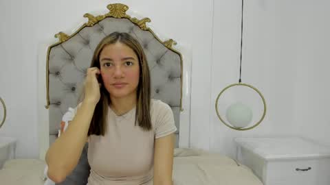 Skyler online show from July 2, 3:45 am