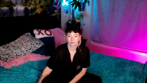 Marla online show from June 18, 6:59 am