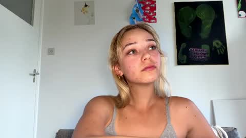 Olivia online show from July 18, 8:17 am