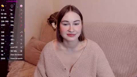 Alice online show from December 19, 4:54 pm