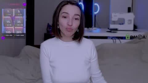 sleepy_ash_ online show from September 24, 11:09 am