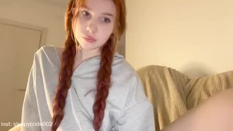 Snapshot of sleepycode002 chatting on March 5, 4:57 am JoO online show from March 5, 4:57 am
