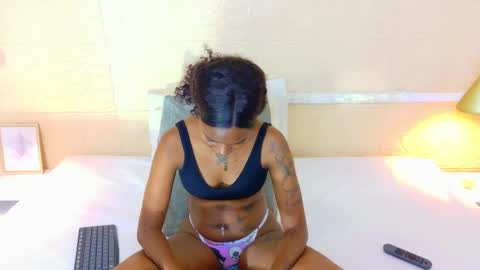 slim_chocobar18 online show from January 16, 2:35 pm