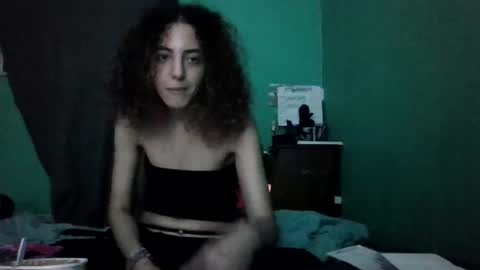 SlimEgyptian online show from June 6, 1:12 am