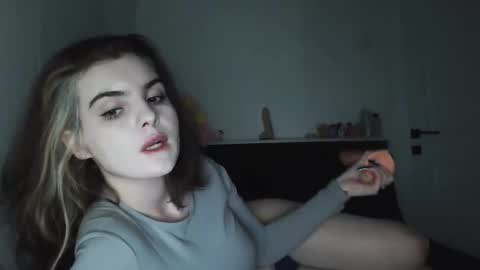 Snapshot of sloomonata chatting on September 16, 3:09 pm sloomonata online show from September 16, 3:09 pm