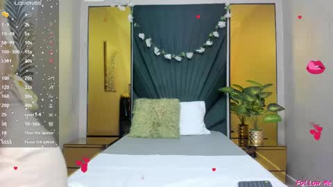 Paola  online show from February 15, 11:17 am