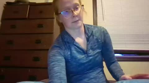 Slutty redhead3 online show from October 11, 12:37 am