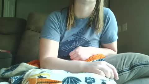 Slutty redhead3 online show from June 17, 12:23 am
