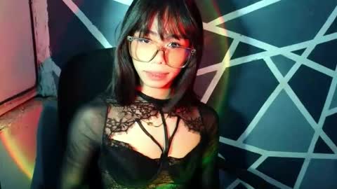 sluttypatotie online show from April 24, 8:55 pm