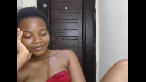 sluttyxxdrip online show from October 29, 12:15 am