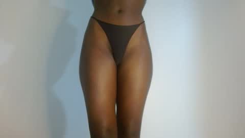 Snapshot of sly_rose chatting on October 19, 1:24 pm sly_rose online show from October 19, 1:24 pm