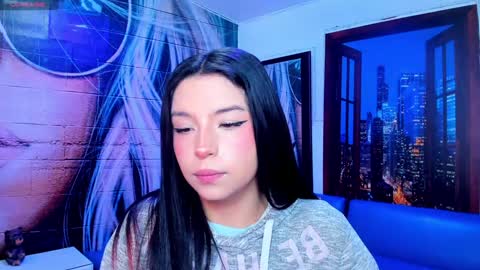 Snapshot of small__naughty chatting on January 4, 2:04 pm Mariana Torres online show from January 4, 2:04 pm