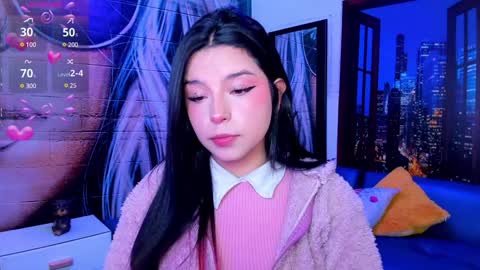 Snapshot of small__naughty chatting on December 4, 2:15 pm Mariana Torres online show from December 4, 2:15 pm