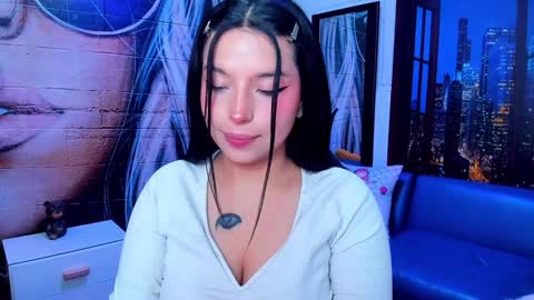 Snapshot of small__naughty chatting on February 5, 2:05 pm Mariana Torres online show from February 5, 2:05 pm