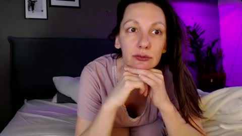 Anna no bbbbybybbabebyy just Anna. And dont call me mom please. online show from February 14, 6:02 am