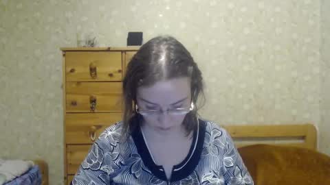 Snapshot of smart_rose chatting on February 13, 1:19 am smart_rose online show from February 13, 1:19 am