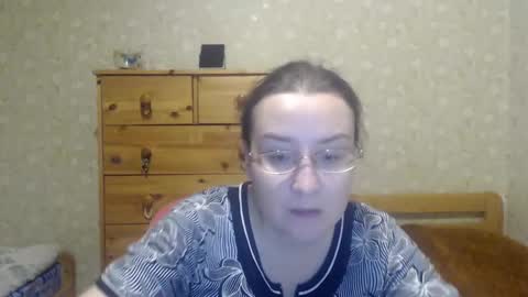 Snapshot of smart_rose chatting on February 6, 2:15 pm smart_rose online show from February 6, 2:15 pm