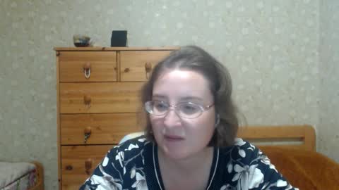 Snapshot of smart_rose chatting on October 3, 1:00 am smart_rose online show from October 3, 1:00 am