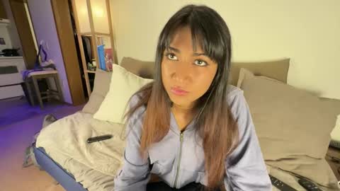 Carolina online show from December 16, 1:22 am